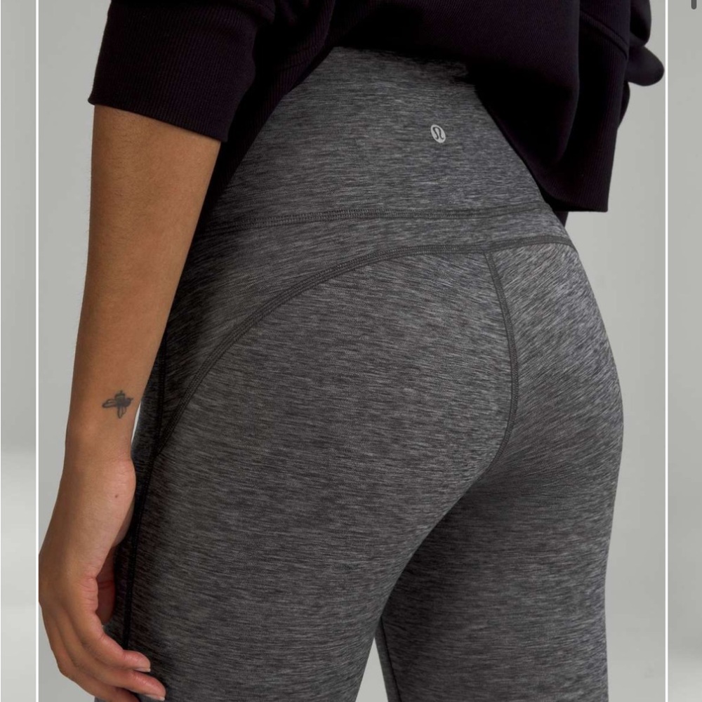 Lululemon Super High-Waisted Nulu Flares Sz 6